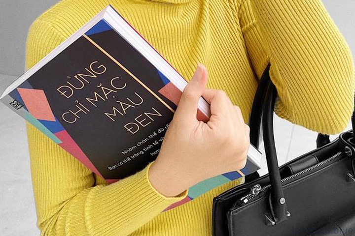 Review sách – Đừng chỉ mặc màu đen – Anna Murphy